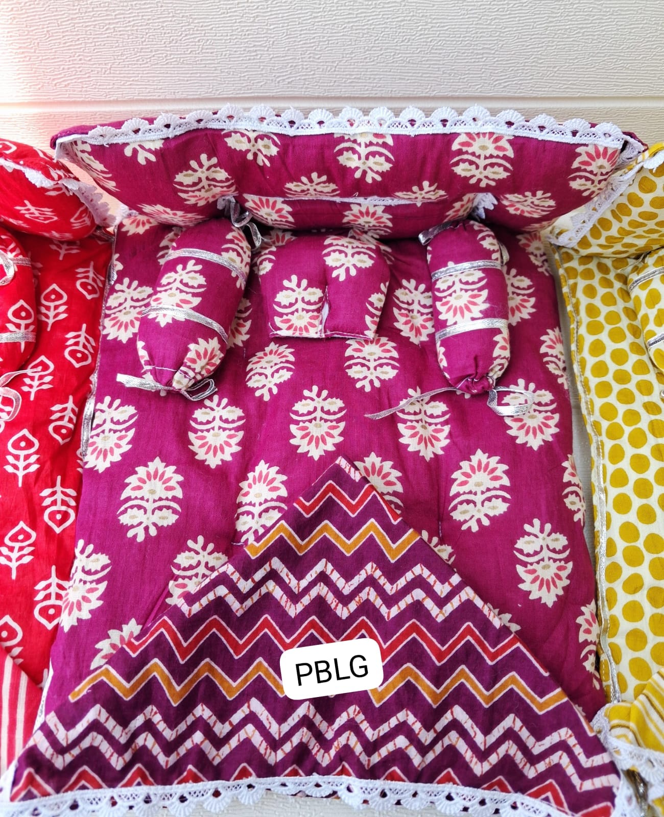 Bed style bedding set