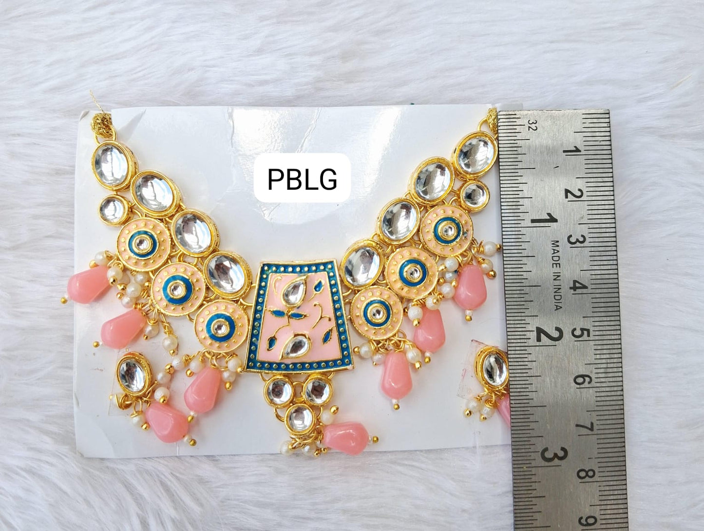 Heavy choker + earing