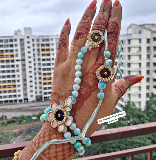 Rakhi + bracelet look lumba