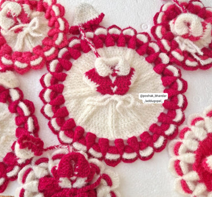Woolen dress with cap