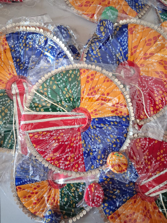 Bandhni dress with matching pagdi ( 5/6 no. Only )