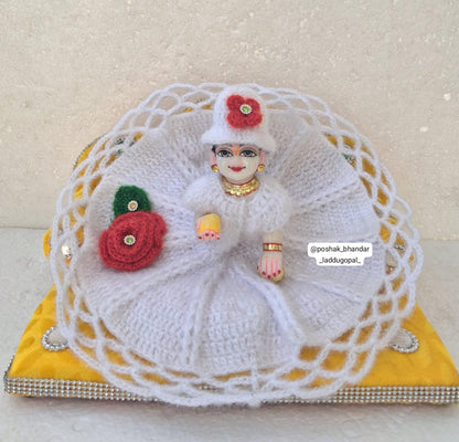 Rose patch Woolen dress with cap
