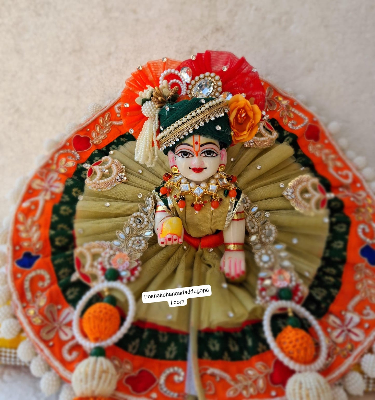 Manmohak poshak with pagdi and patka