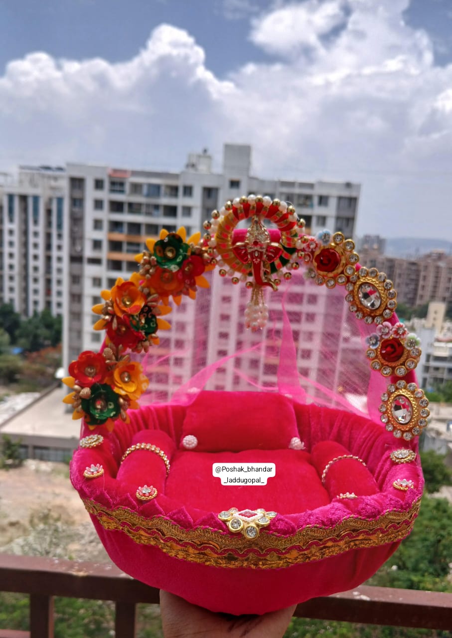 Medium size basket