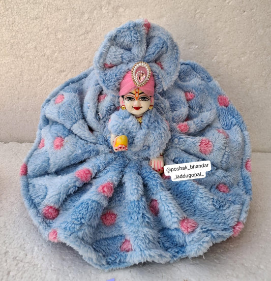 Good quality fur dress with pagdi