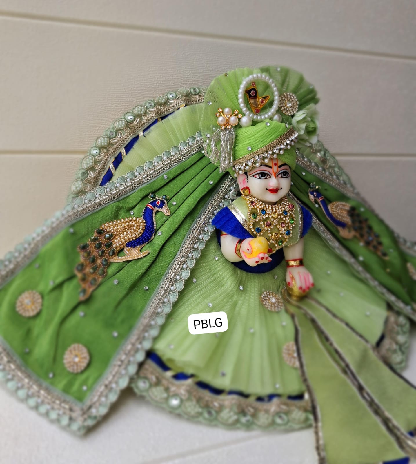 Premium peacock poshak
