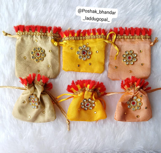 Potli/ purse for radha ji