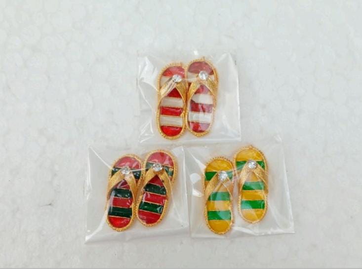 Slippers ( footwear ) ( small )