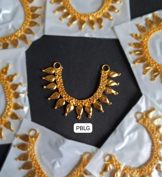 Golden choker