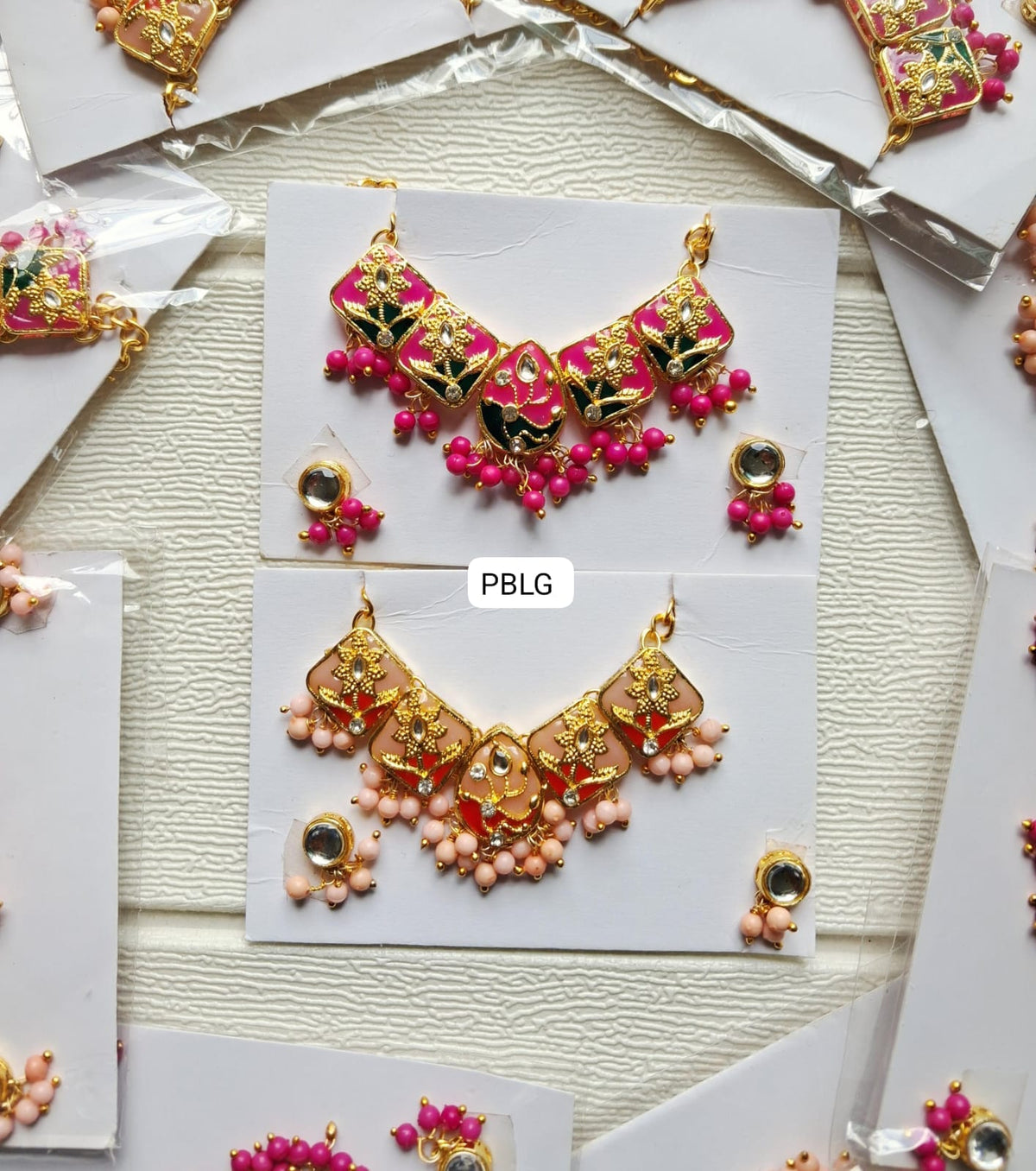 Heavy chokers with earrings