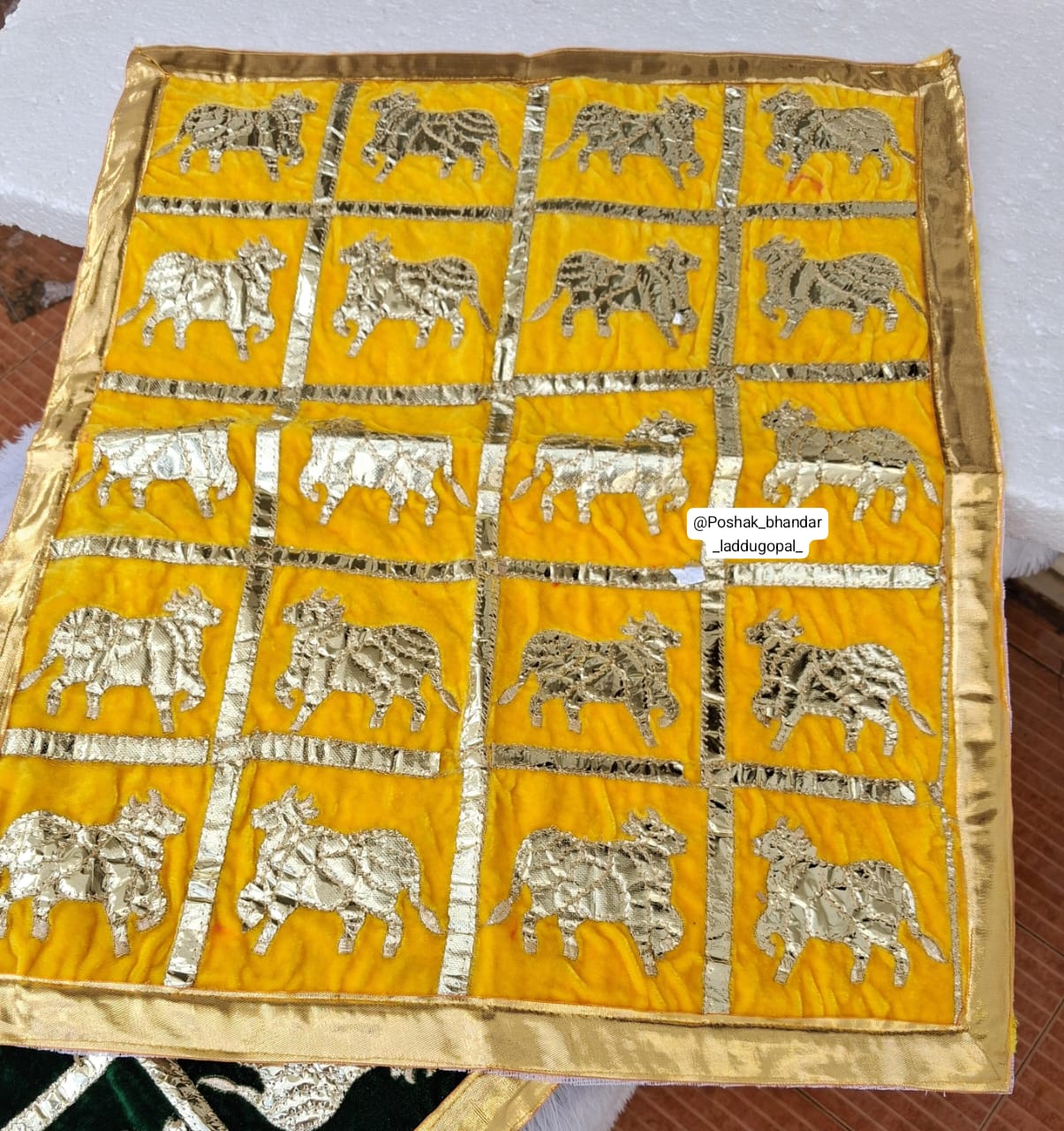 Cow print pichwai ( 6 colours )